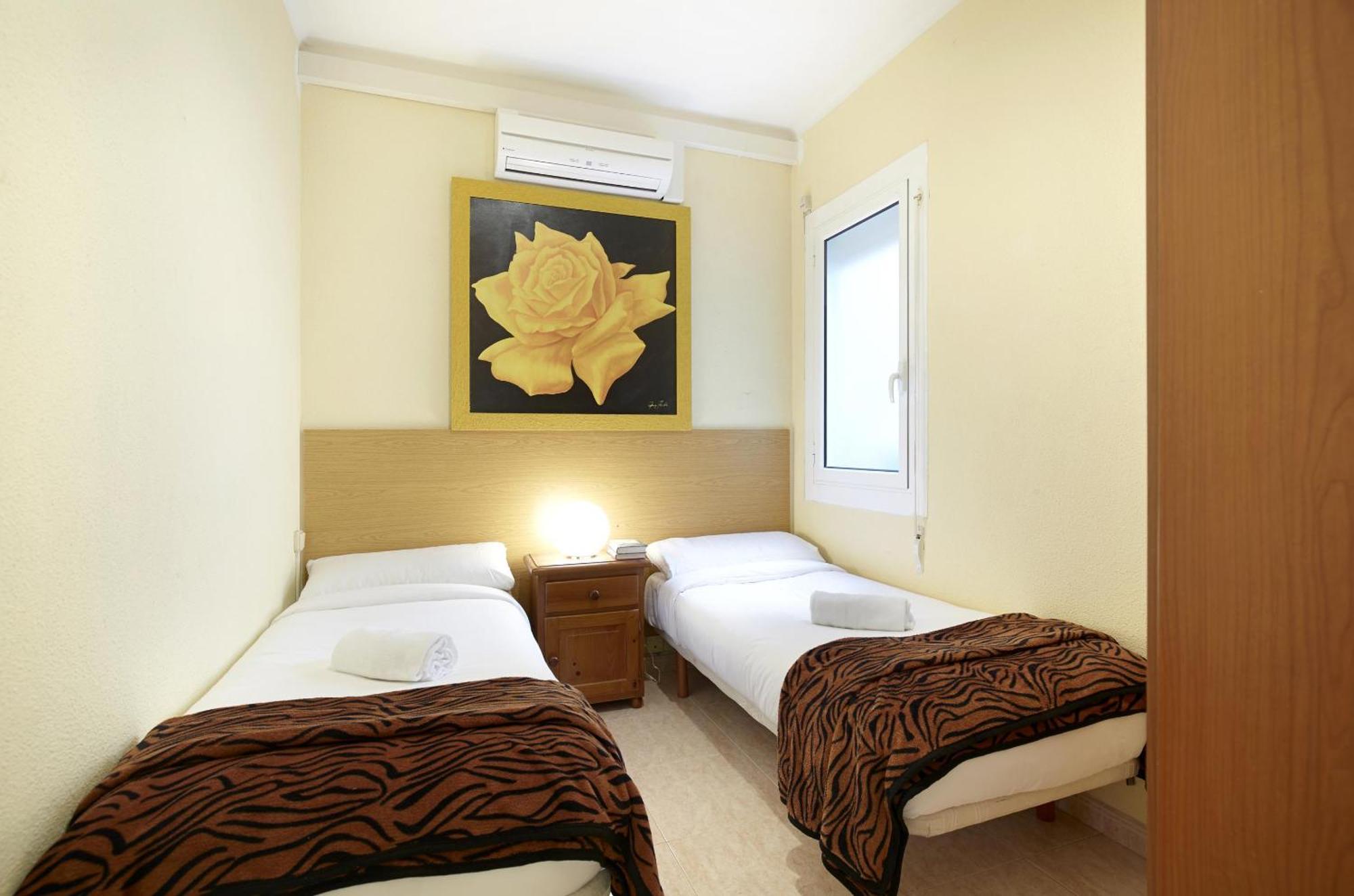 Apartamentos Calvet Βαρκελώνη Εξωτερικό φωτογραφία
